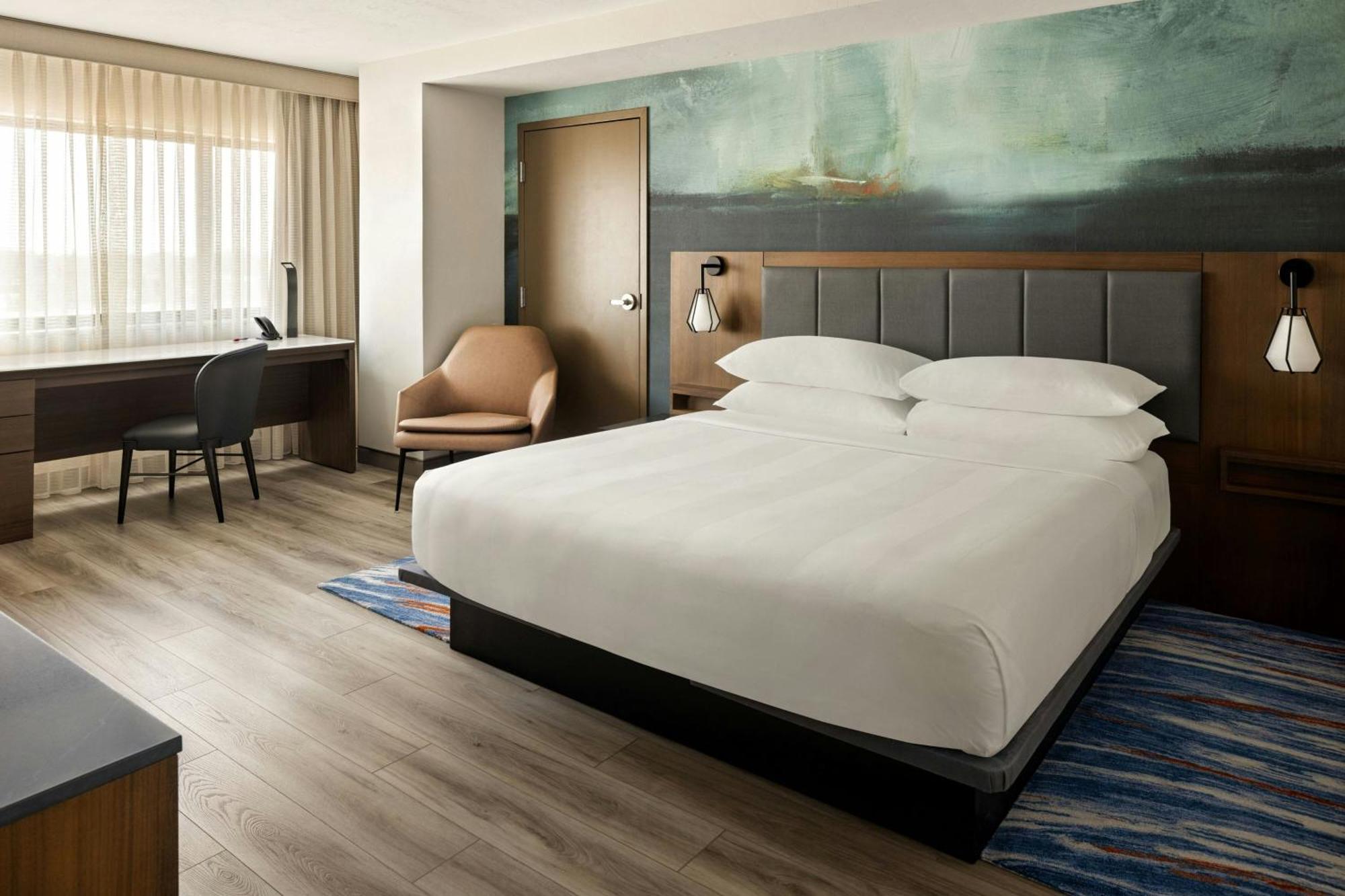 Oshkosh Marriott Waterfront Hotel & Convention Center Exterior photo