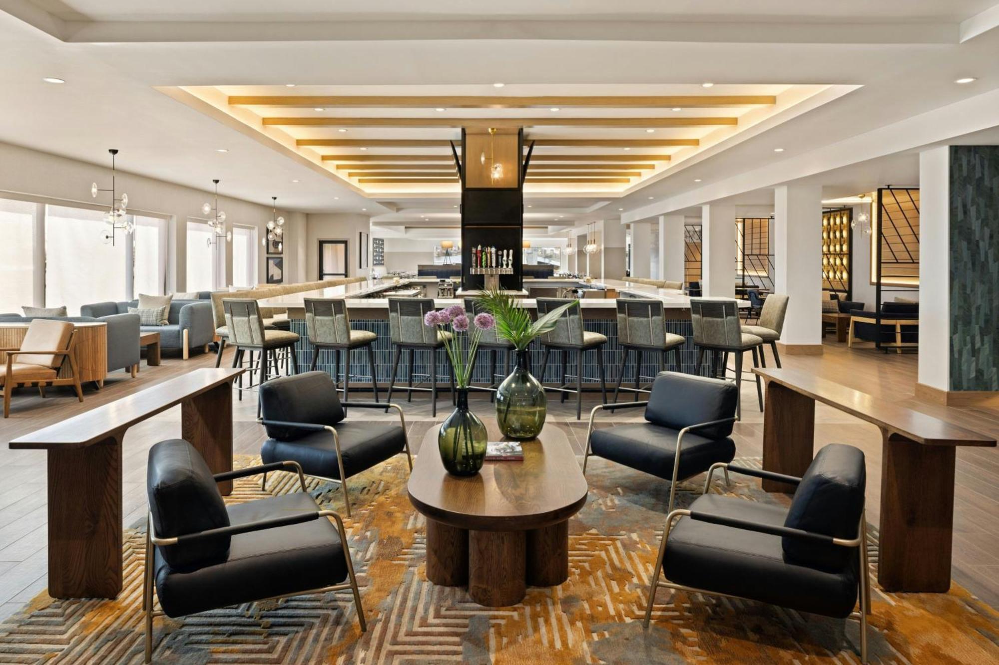 Oshkosh Marriott Waterfront Hotel & Convention Center Exterior photo