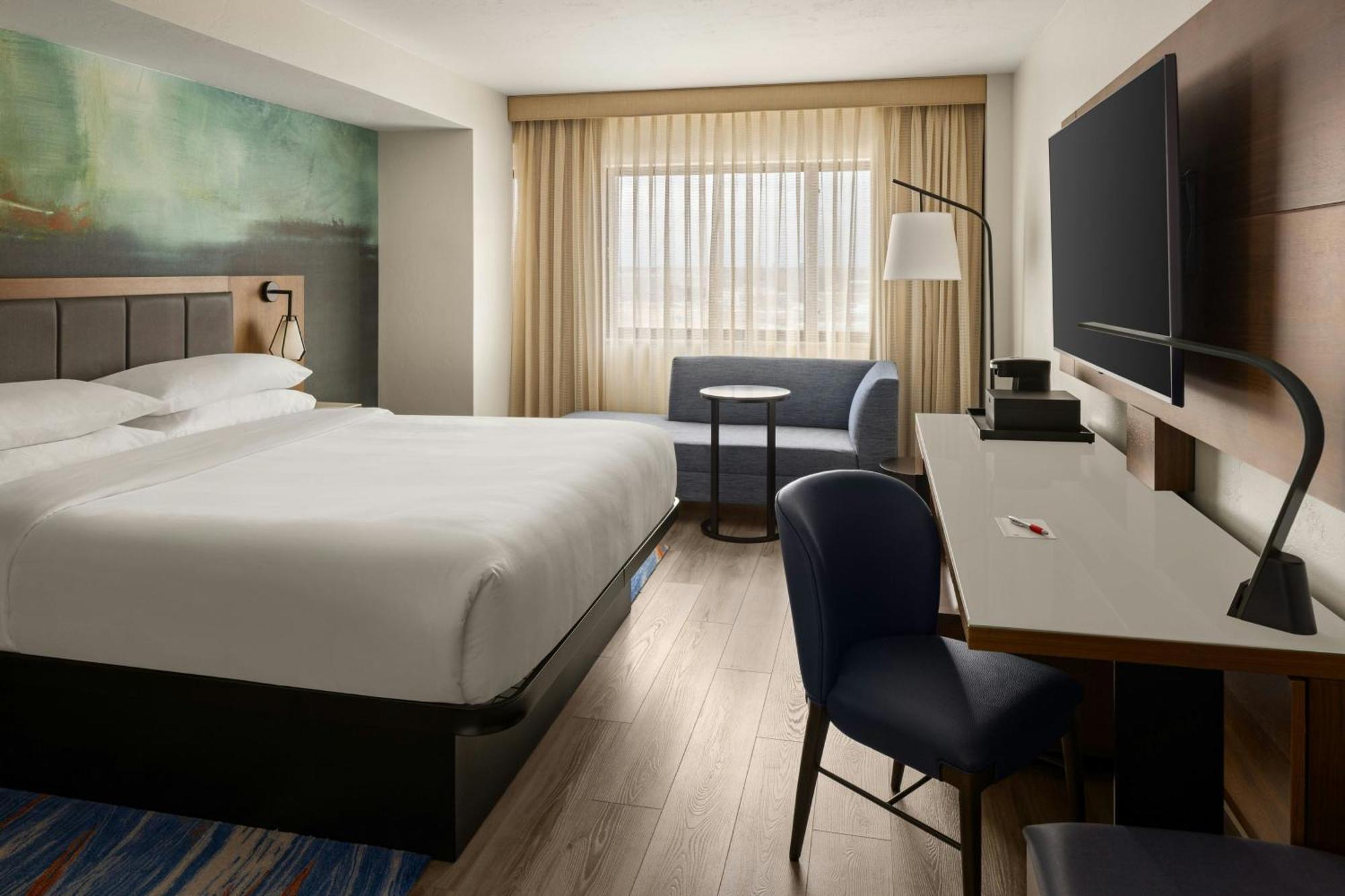 Oshkosh Marriott Waterfront Hotel & Convention Center Exterior photo